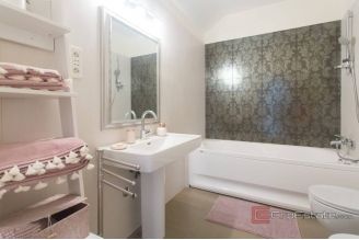 008 2049 85 Kastela Two bedroom duplex apartment with a sea view for sale