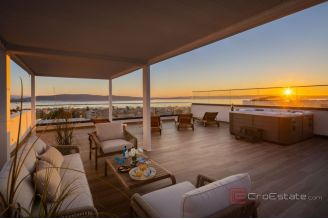 020 2057 13 Kastela New construction villa with pool and a sea view for rent