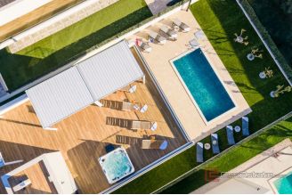 020 2057 13 Kastela New construction villa with pool and a sea view for rent