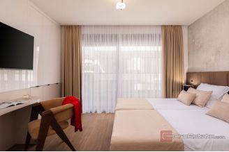 020 2057 16 Kastela Luxury villa with pool and a sea view for rent