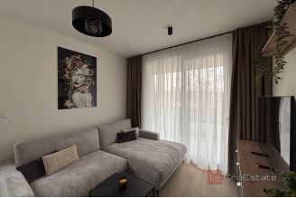 019 2035 339 Zagreb Modern apartment with parking for rent
