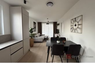 019 2035 339 Zagreb Modern apartment with parking for rent