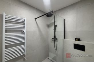 019 2035 339 Zagreb Modern apartment with parking for rent