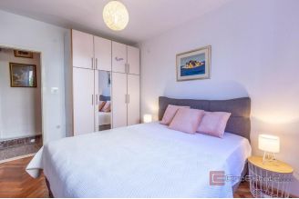 008 2052 105 podstrana two bedroom apartment with sea view for sale