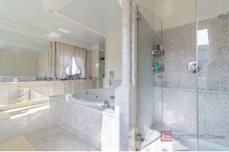 020 2022 480 umag exclusive luxury villa first row to the sea for sale