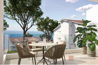 015 2053 36b Novi Vinodolski Spacious two bedroom apartment in the first row to the sea for sale