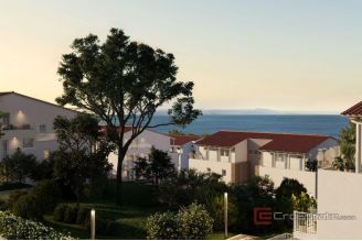 016 2053 36e Novi Vinodolski Penthouse in the first row to the sea for sale