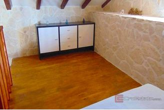 017 2021 112 island drvenik stone house for sale