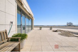 009 2047 120 Split Mejasi Office space in commercial building for rent