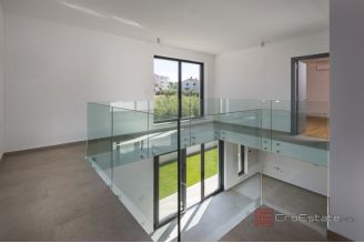016 2053 38 near pula luxury modern villa near the sea for sale