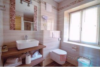 008 2057 19 Kaštel Stari Boutique Hotel in popular tourist location for sale