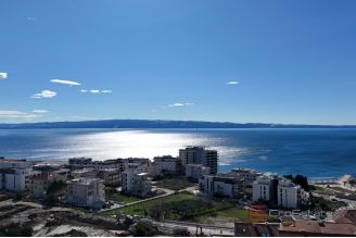 009 2052 106 Split Two bedroom apartment with garage for sale