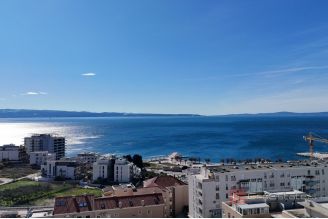 009 2052 106 Split Two bedroom apartment with garage for sale