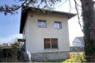 005 1030 15 Zagreb House for renovation in a prestigious location for sale