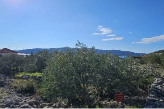 006 2035 340 Trogir Building land near the sea for sale