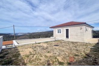 001 2047 121 rogoznica house with pool and sea view for sale