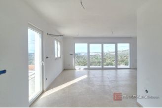 009 2047 121 rogoznica house with pool and sea view for sale