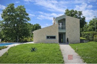 016 2053 40 Pazin Exclusive villa with private pool and garden for sale