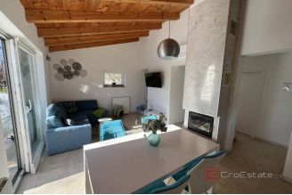 016 2053 40 Pazin Exclusive villa with private pool and garden for sale