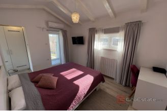 016 2053 40 Pazin Exclusive villa with private pool and garden for sale