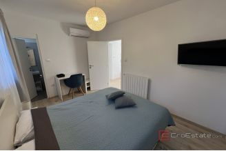 016 2053 40 Pazin Exclusive villa with private pool and garden for sale