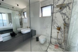 020 2035 341 Ciovo Luxury villa with panoramic sea view for rent