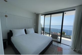 020 2035 341 Ciovo Luxury villa with panoramic sea view for rent