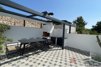 020 2035 341 Ciovo Luxury villa with panoramic sea view for rent