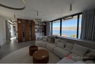 020 2035 342 Ciovo Exclusive villa with pool and sea view for sale