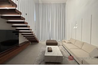 020 2035 342 Ciovo Exclusive villa with pool and sea view for sale