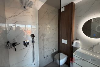 020 2035 342 Ciovo Exclusive villa with pool and sea view for sale