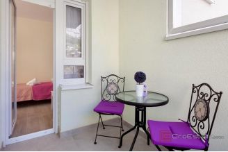 010 2049 88 Makarska Two bedroom apartment with parking space for sale