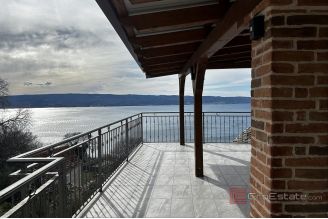 019 2052 108 Omis Stone house for sale