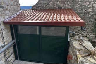 019 2052 108 Omis Stone house for sale