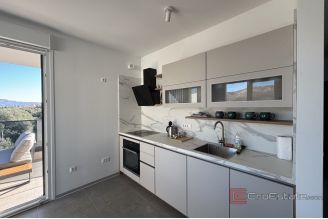 018 2035 344 Trogir Penthouse apartment with sea view and roof terrace for sale