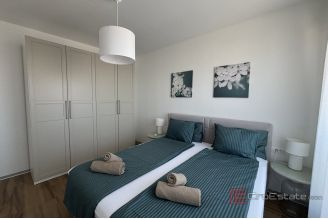017 2035 345 Trogir Two bedroom penthouse with sea view for sale