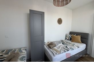 017 2035 345 Trogir Two bedroom penthouse with sea view for sale