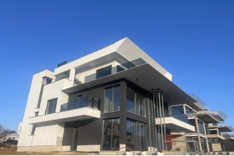 009 1023 63b Krk Two storey apartment with pool and sea view for sale