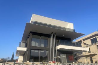 009 1023 63b Krk Two storey apartment with pool and sea view for sale