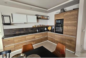 015 1023 64 Krk Luxury villa with pool and sea view for sale