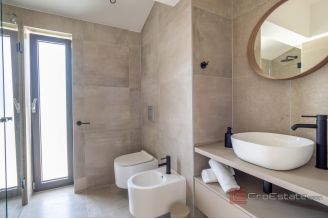 015 1023 65 Krk modern house with pool and sea view for sale