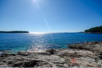 01 2013 254 Korcula building plot sea front