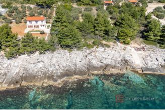 07 2013 254 Korcula building plot sea front