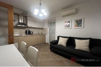 014 2057 22 Trogir House with sea view and planned project for sale