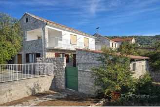 010 2031 236 island drvenik house with sea view for sale