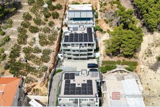 001 2049 90 Makarska Penthouse with stunning sea views for sale