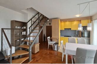 010 2051 59 velika gorica duplex apartment with parking space for sale