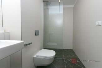 010 2049 92 Makarska two residential units within the resort for sale