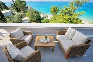 019 2021 426 near zadar apartment house first row to the sea for sale