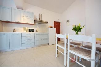 019 2021 426 near zadar apartment house first row to the sea for sale